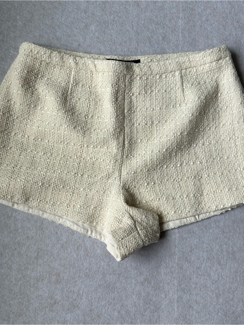 French Connection Women’s Shorts Size 14 Beige Curved Tweed Shorts NWT